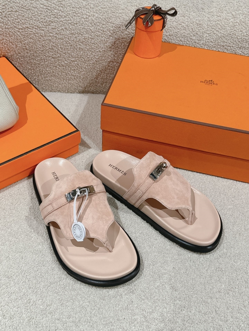 H**mes slippers